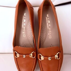 Chic Brown Loafers with Gold Detailing